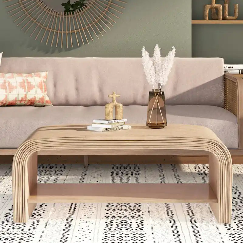 Table basse en rotin et table d’appoint