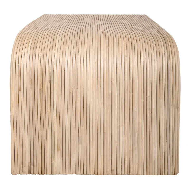 Table basse en rotin et table d’appoint